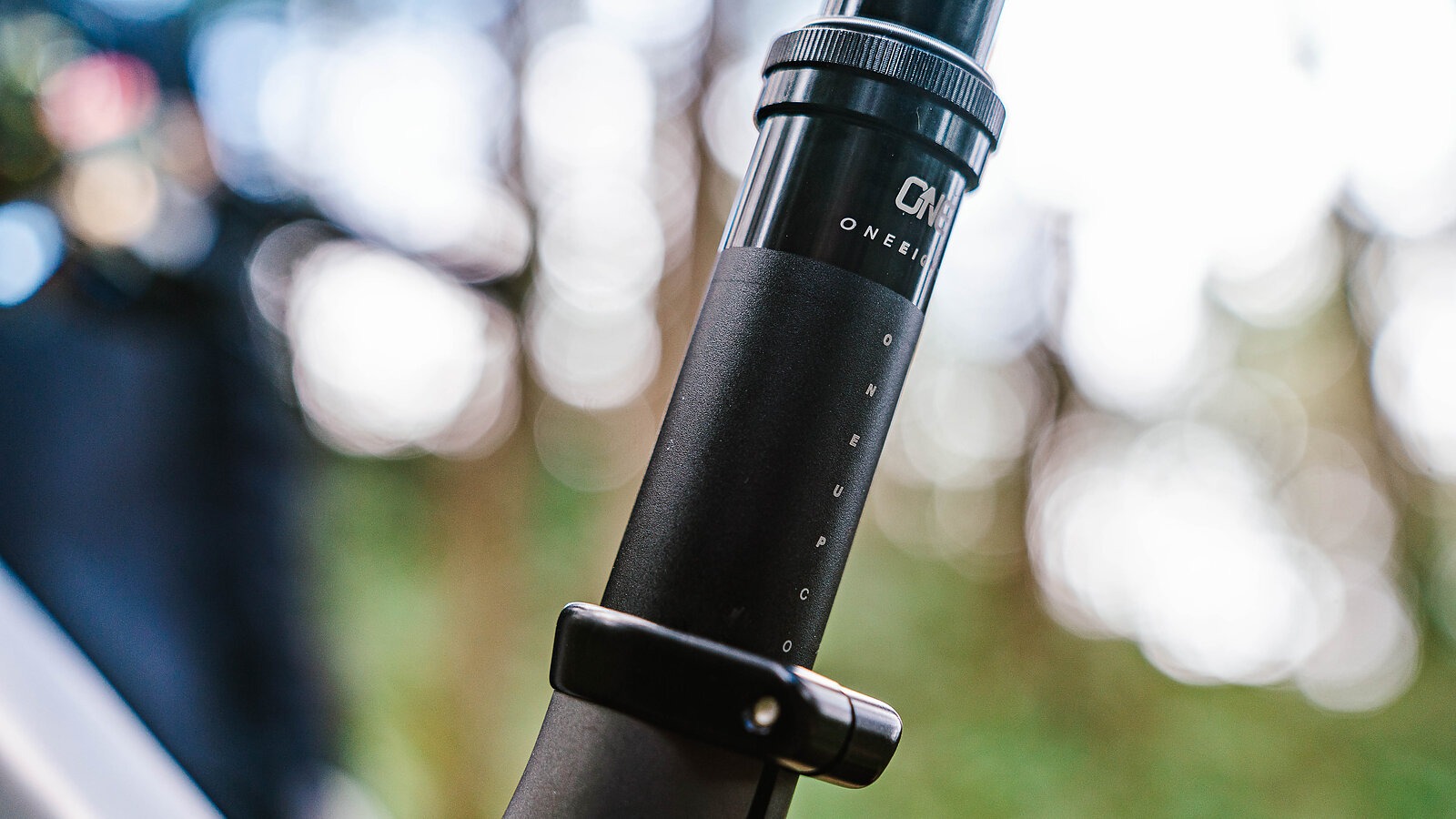 Component Review | OneUp V3 Dropper Post | Freehub Magazine